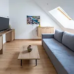 Apartment Nomad - Vue Collegiale