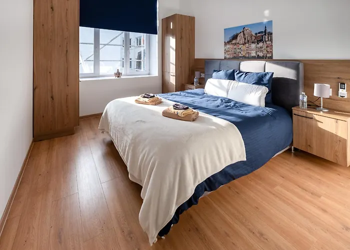 Nomad - Vue Collegiale Apartment